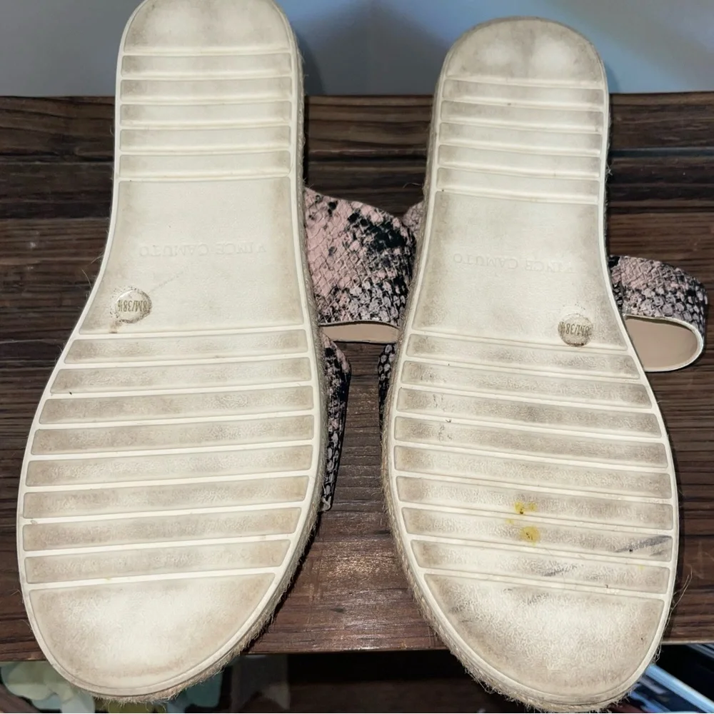 Vince Camuto vince camuto